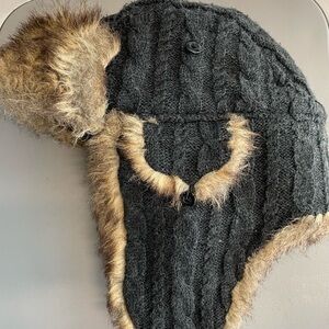 Warm winter trapper’s hat with ear flaps